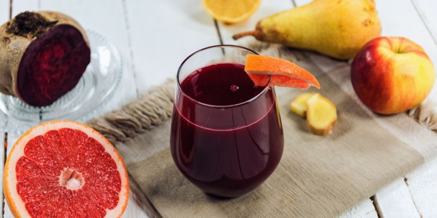 Reteta - Suc rosu cu vitamina C pentru sezonul rece